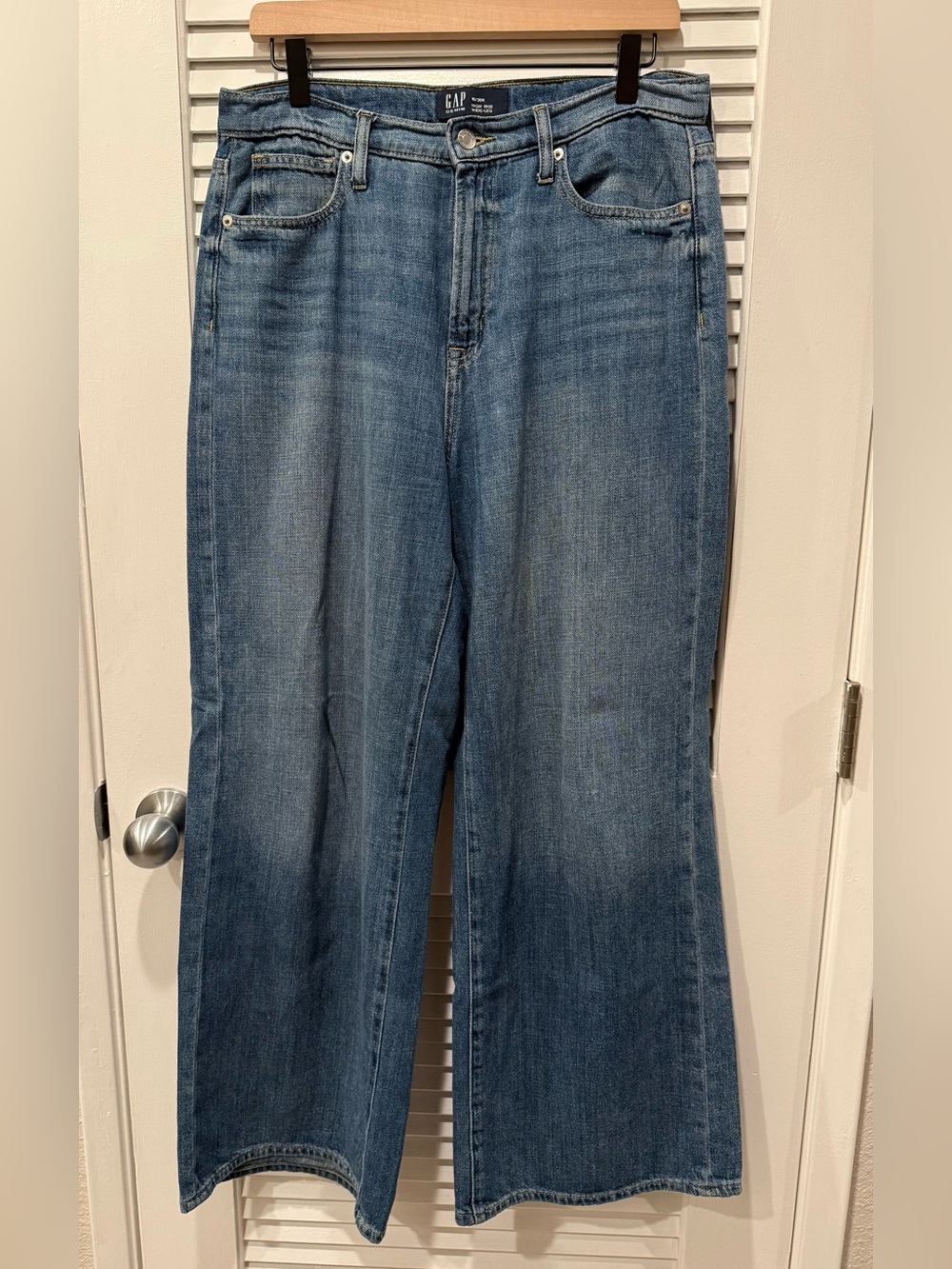 GAP High Rise Wide Leg Jeans Medium Wash Full Length